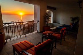 Luxurious 3 bedroom with plunge pool on private balcony, Vista Encantada Resort & Spa